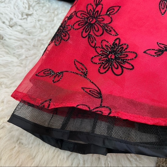 Blueberi Blvd Velvety Long-sleeve Holiday Dress | 2T - Picture 5 of 12